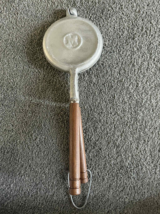 Traditional Pancake Maker